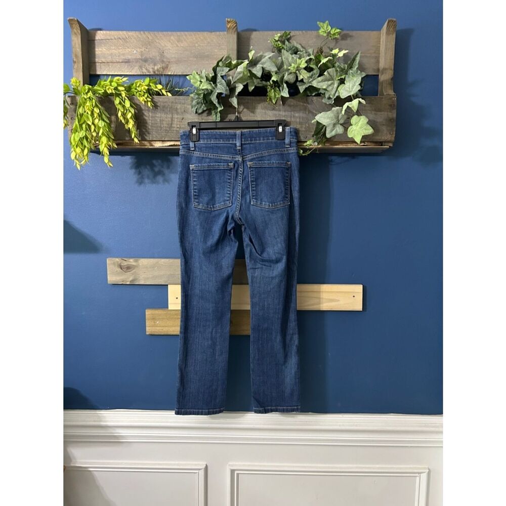 L.L. Bean Mid-Rise Dark Wash Straight-Leg Jeans Sz 2P. EUC - Picture 2 of 9